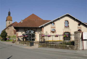 Credit: ©ARTESIA, 2011 Exterior view of the House of Negritude