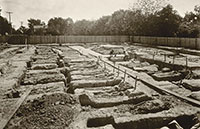 The graves of Revolutionary soldiers were found on the Palace grounds.