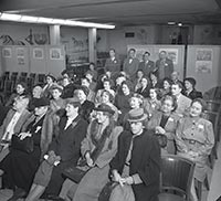 Guests for the 1948 symposium were able to fit into a modestly sized room 
at the Williamsburg Lodge