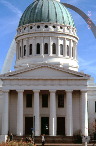Old Courthouse/Jefferson National Expansion Memorial